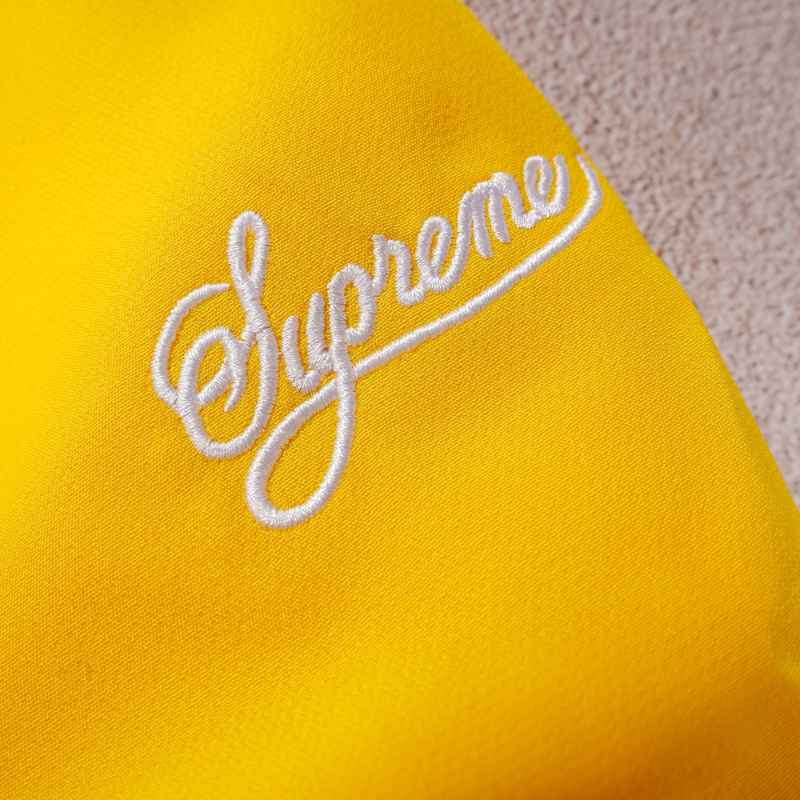 Conjunto Supreme x Nike Track Amarelo