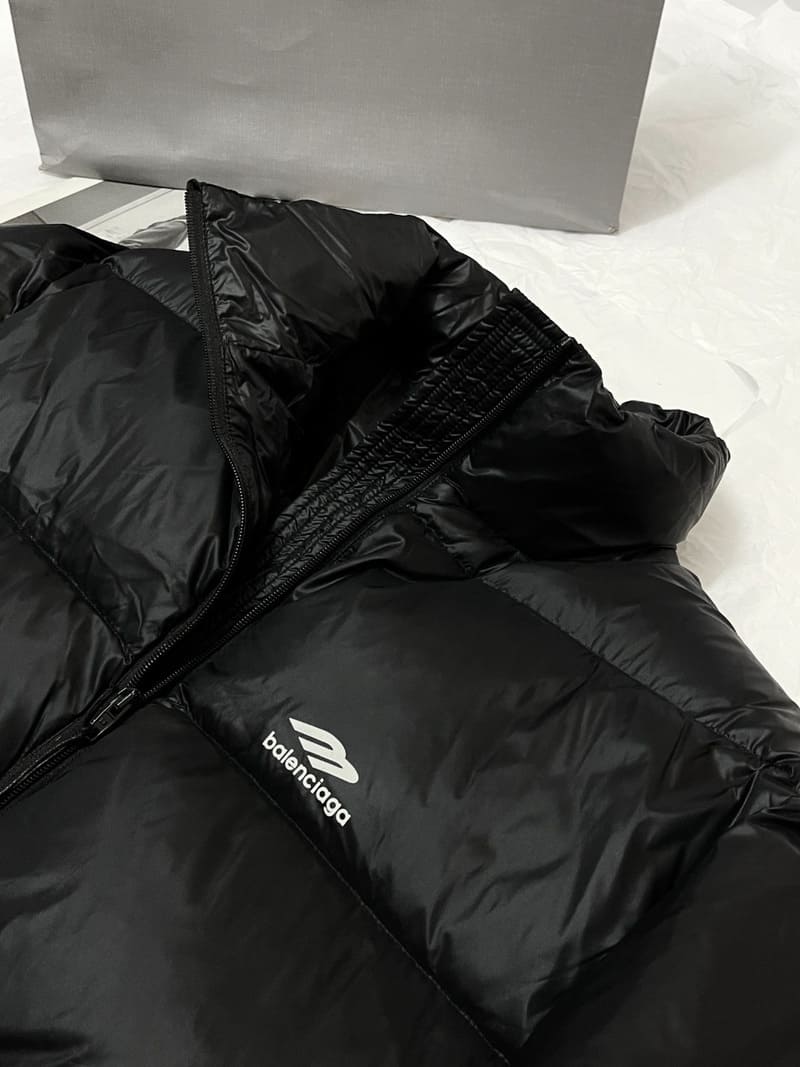 Jaqueta Puffer Balenciaga 3B Sports Icon Preto